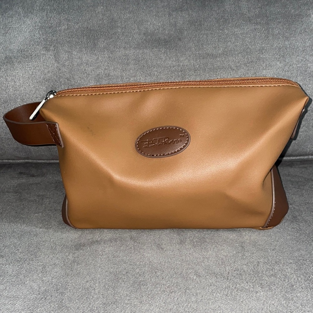 NWT.  Bella Russo Bathroom Travel Bag.